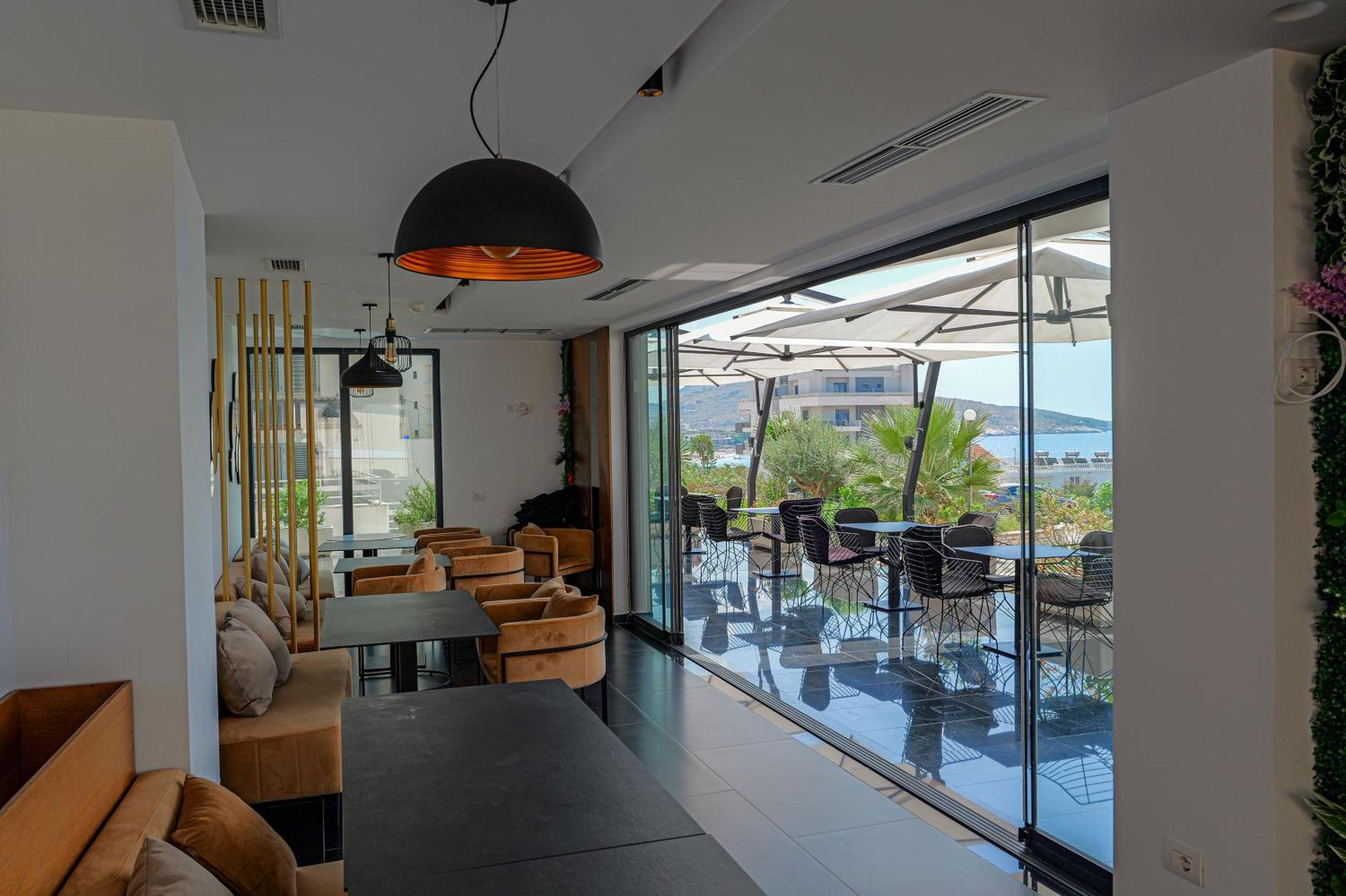 Dorchester Hotel Sarande Luaran gambar